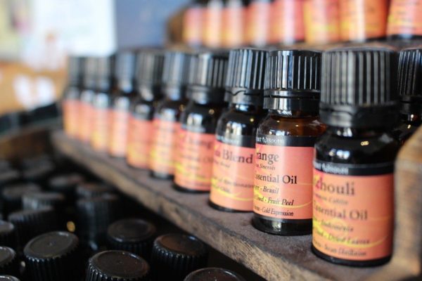 Qualitätsmerkmale von Ölen für die Aromatherapie